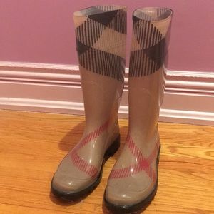 Burberry nova check rain boots